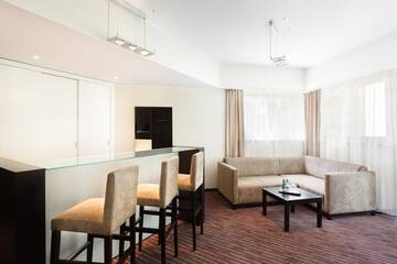 Фото номера Апартаменты Отель Hotel Uroczysko г. Cedzyna 4