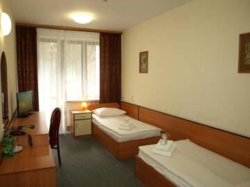 Фото номера Двухместный номер с 2 отдельными кроватями Отель Hotel Echo г. Cedzyna 3